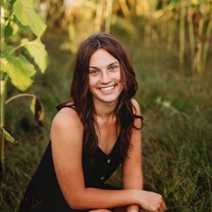 Meet your Posher, Macie